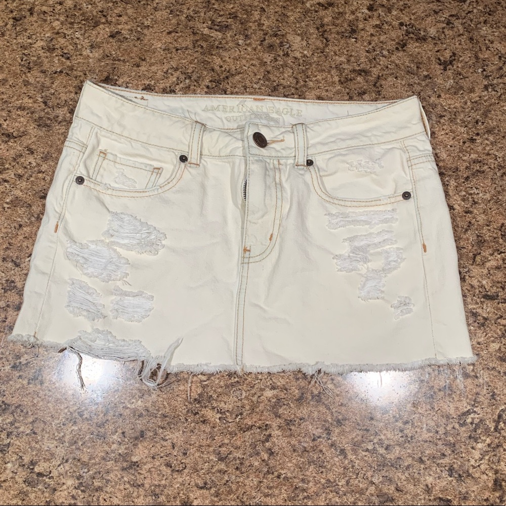 EUC American Eagle Cream Denim Jean Mini Skirt 4
